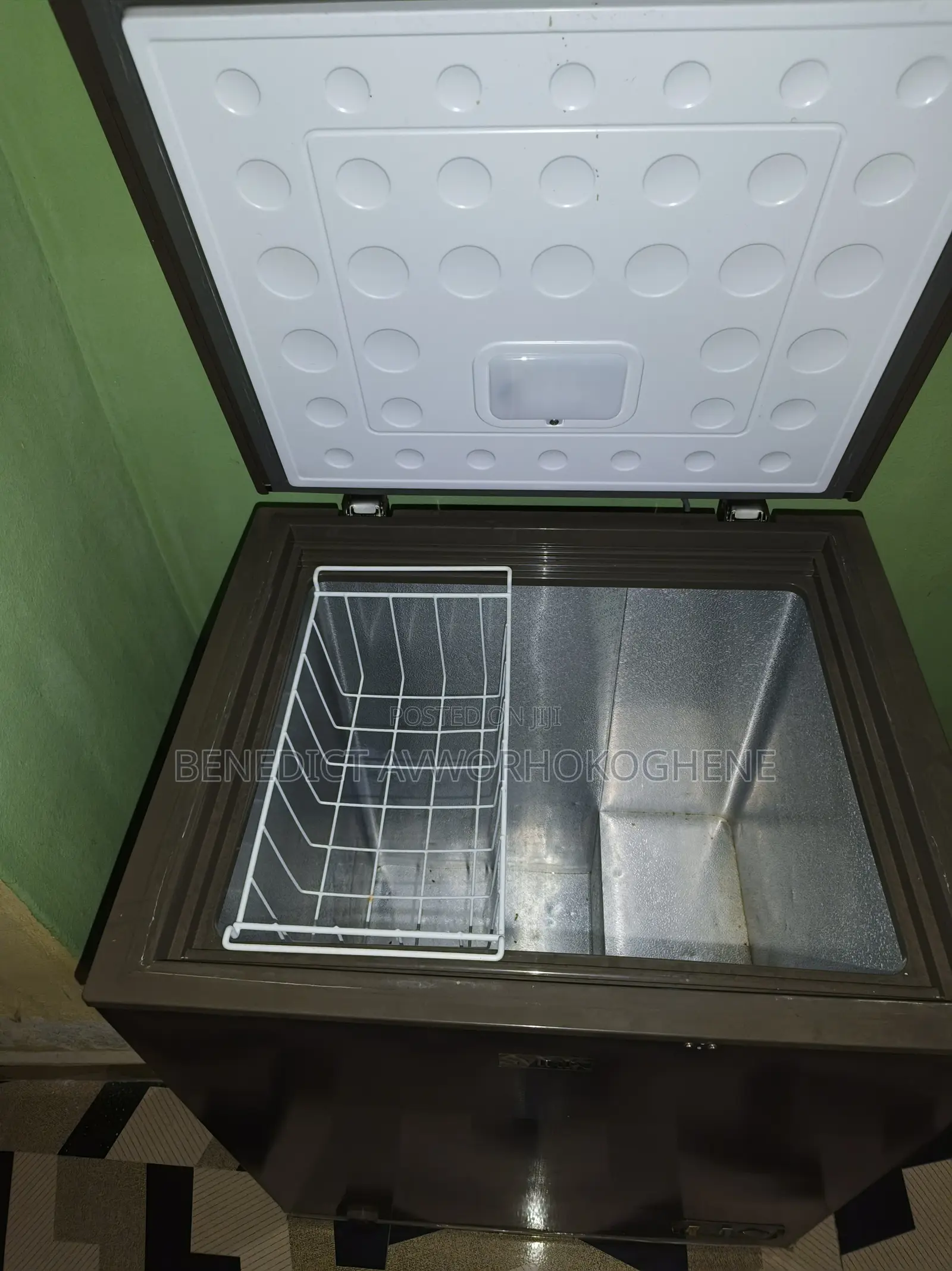 Synix 150l Freezer