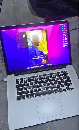 Laptop Apple MacBook Pro 2015 16GB Intel Core i7 SSD 500GB