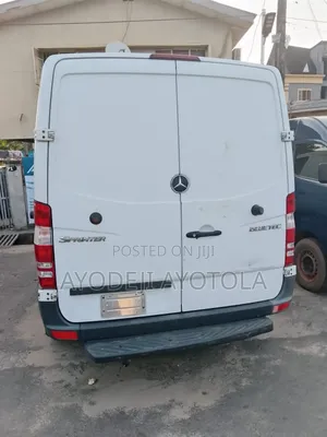 Mercedes-Benz Sprinter 2012 White
