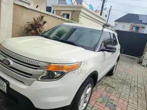 Ford Explorer 2013 White