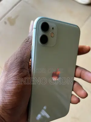 Apple iPhone 11 64 GB Green
