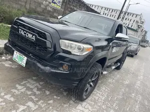Toyota Tacoma 2006 Black