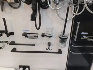 1600 Premium Quality Black Bathroom Accessories