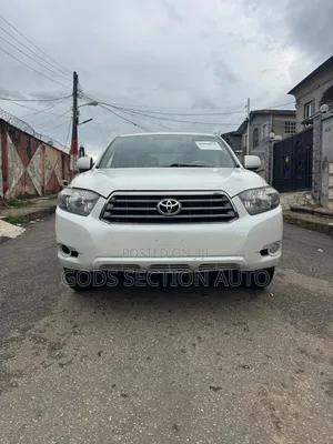 Toyota Highlander Base 2010 White