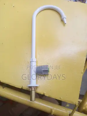 Vertical Laboratory Faucet