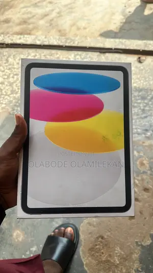New Apple iPad (2025) 128 GB Silver
