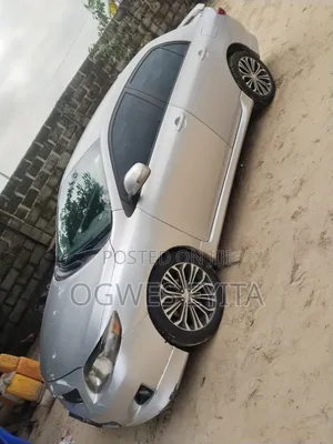 Toyota Corolla 2010 Silver