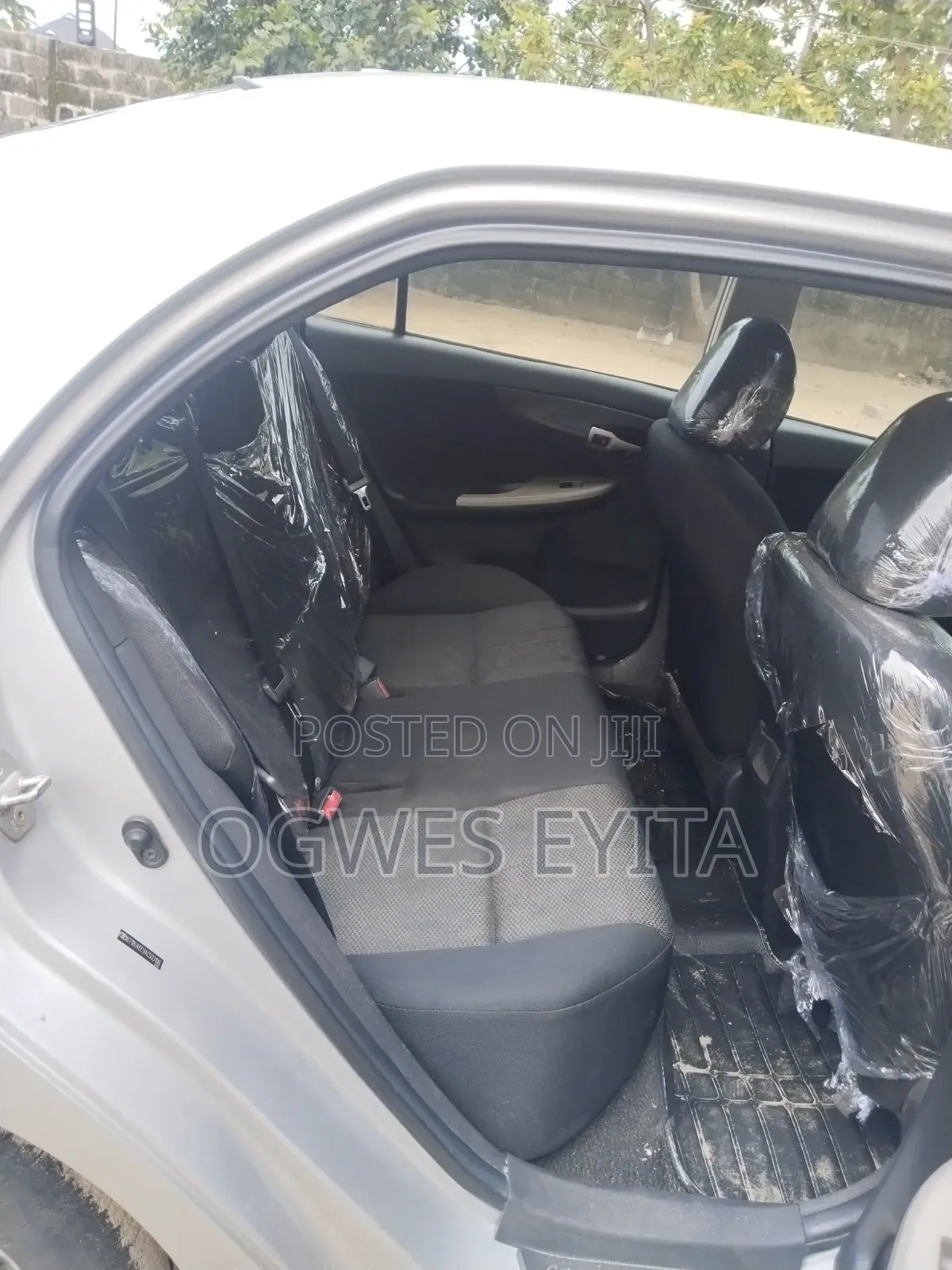 Toyota Corolla 2010 Silver