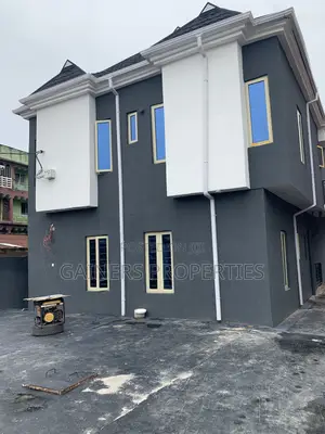 2bdrm Block of Flats in Oworonshoki / Gbagada for rent