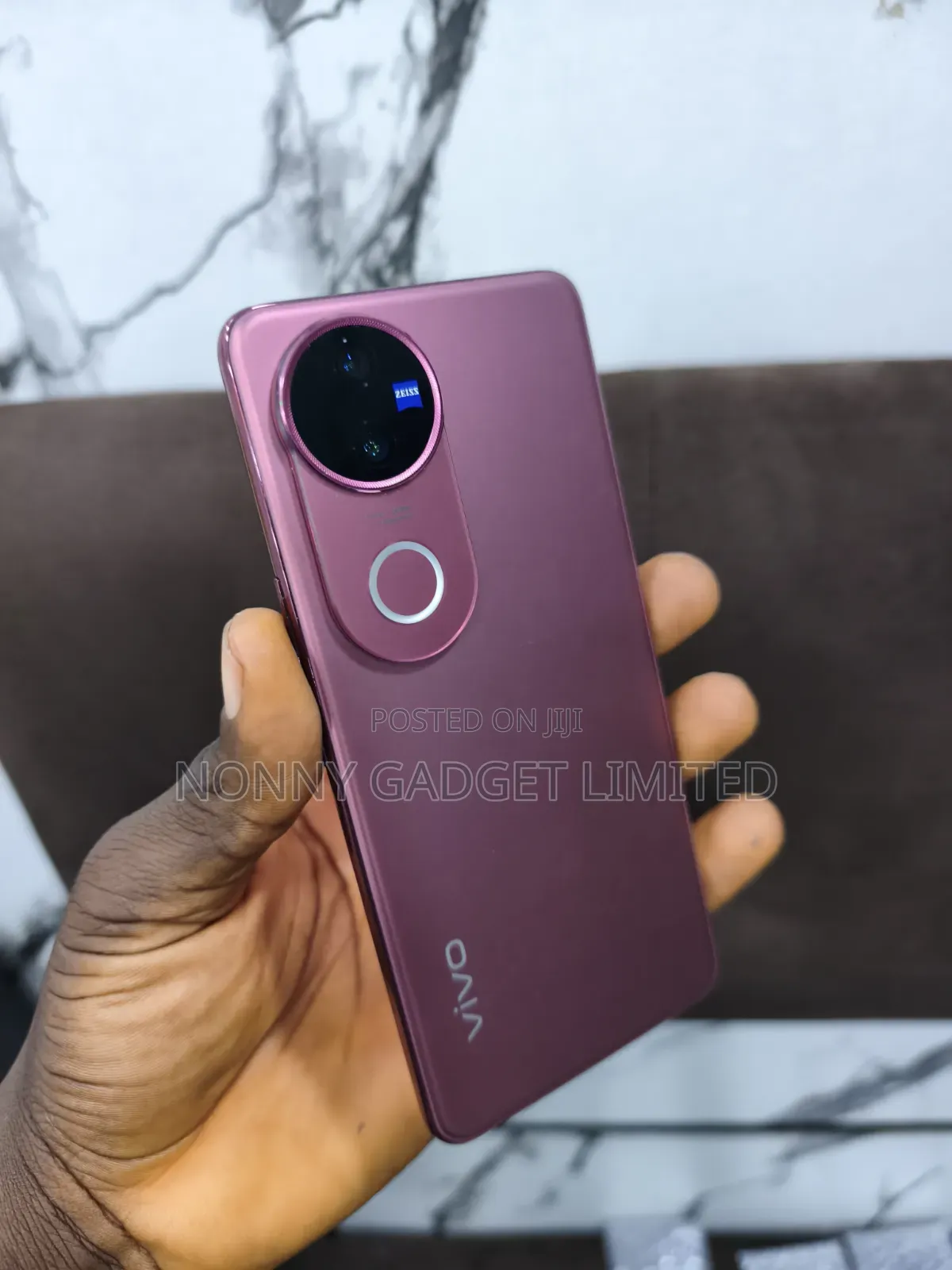 Vivo V50 512 GB Red