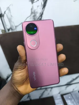 Vivo V50 512 GB Red