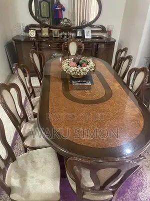 Dining Room Furniture Set – Excellent Condition