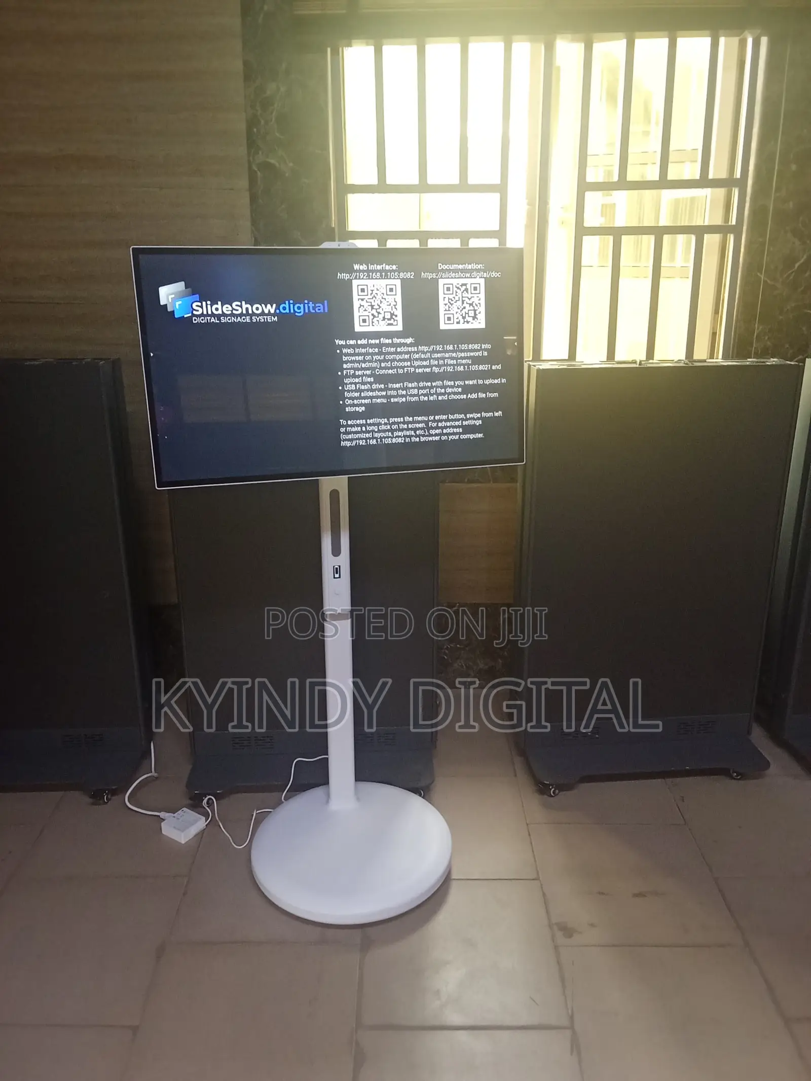 32 Inches Mobile Interactive Screen