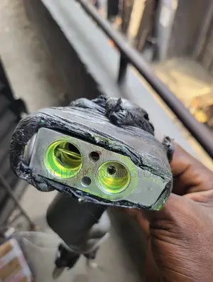 Camry 2.7 a/C Valve