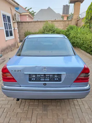 Mercedes-Benz C180 2002 Blue