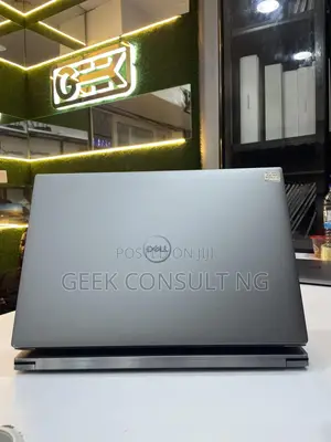 Laptop Dell Precision 5560 32GB Intel Core i7 SSD 512GB