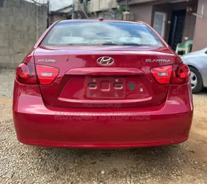 Hyundai Elantra 2008 Red