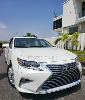 Lexus ES 350 FWD 2015 White