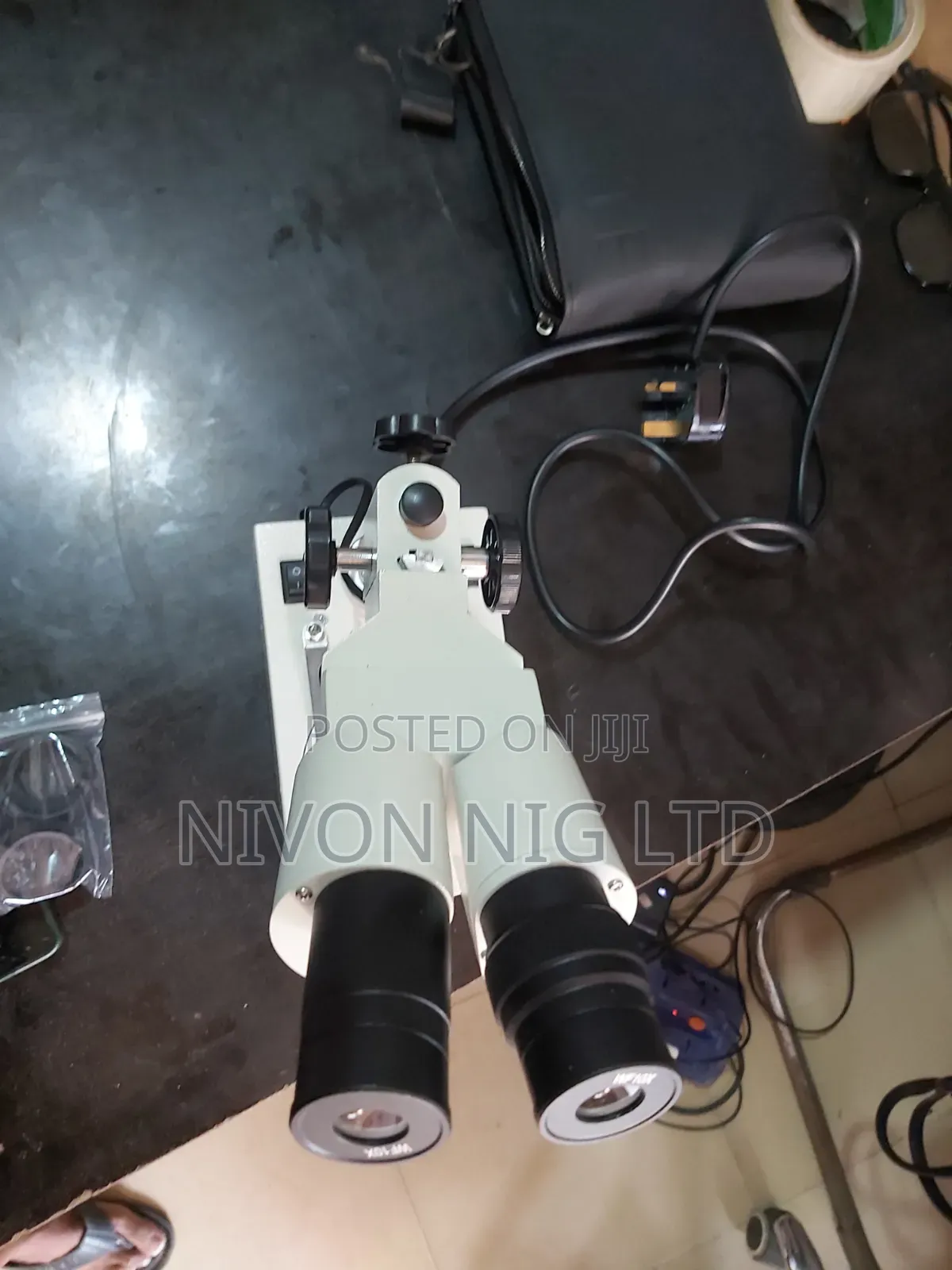 Dissecting/Stereo Microscope