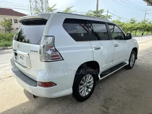 Lexus GX 460 Luxury 2016 White