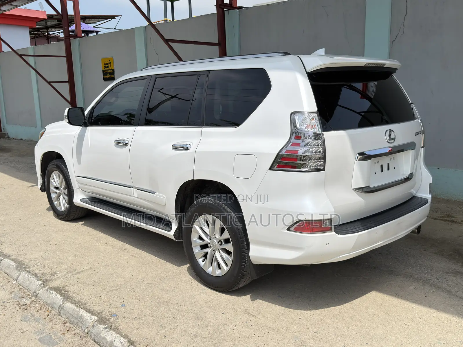 Lexus GX 460 Luxury 2016 White