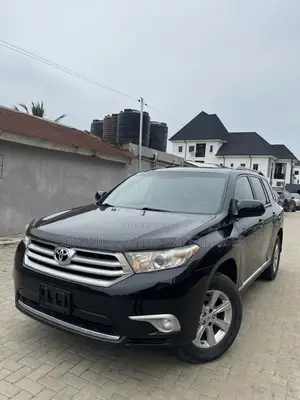 Toyota Highlander SE 2012 Black