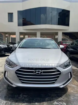 Hyundai Elantra ECO Sedan FWD (1.4L 4cyl 7A) 2017 Silver