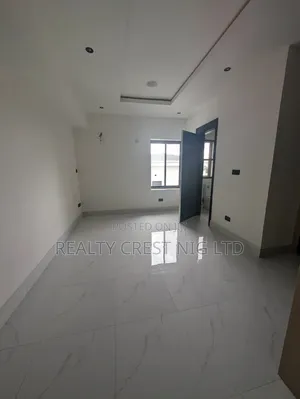 3bdrm Block of Flats in Ikeja GRA for rent