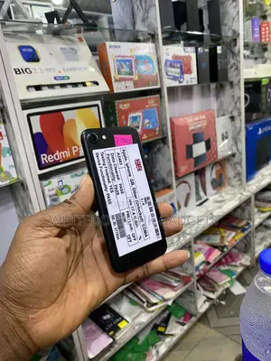 Apple iPhone 7 32 GB Black
