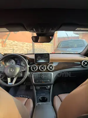 Mercedes-Benz GLA 250 2016 Black
