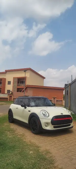Mini Cooper 2017 Off white