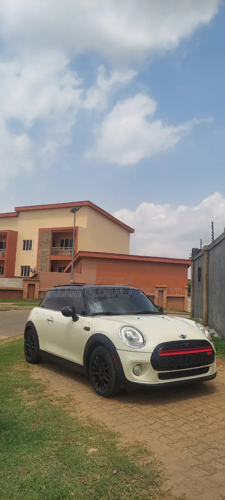 Mini Cooper 2017 Off white