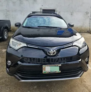 Toyota RAV4 XLE AWD (2.5L 4cyl 6A) 2017 Black