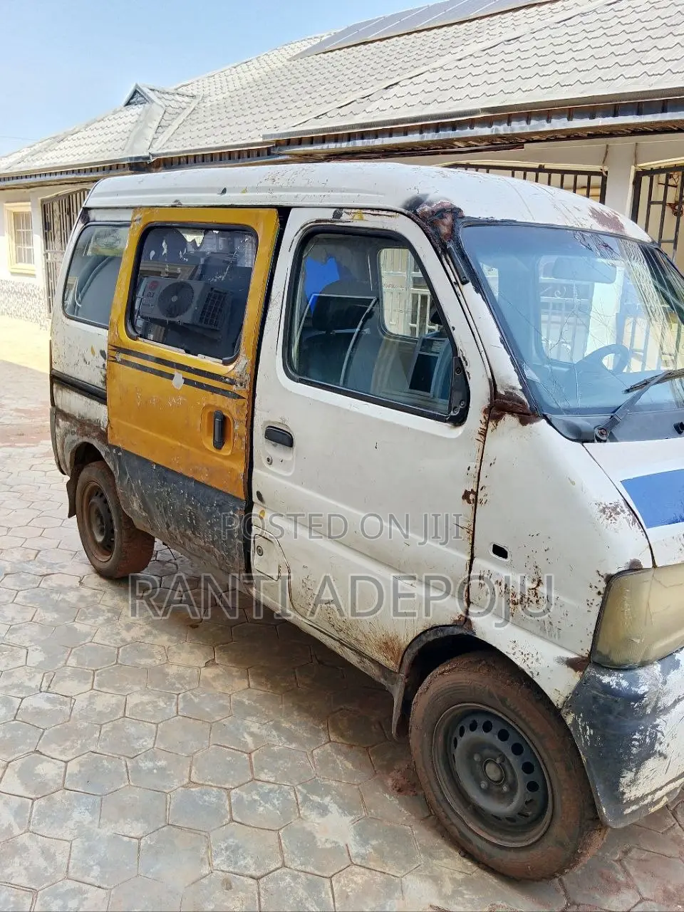 Suzuki Every 2005 White