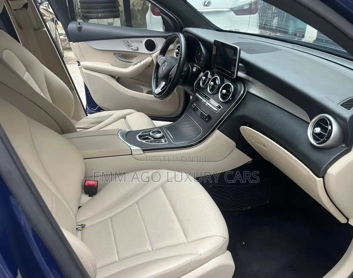 Mercedes-Benz GLC-Class 2019 Blue