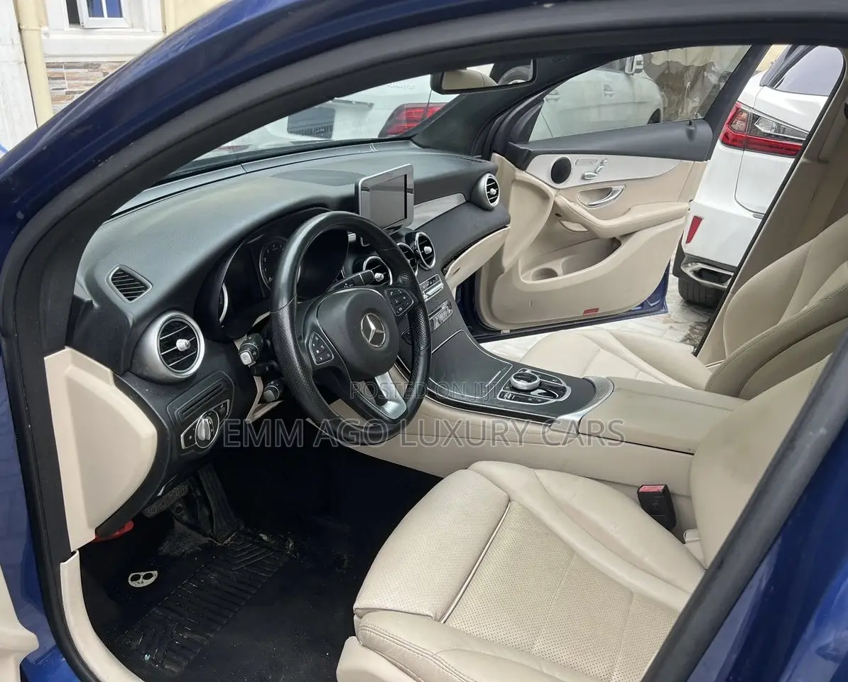 Mercedes-Benz GLC-Class 2019 Blue