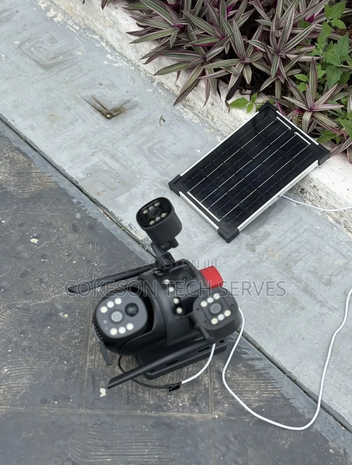 Solar PTZ Camera With Mobile Phone Access