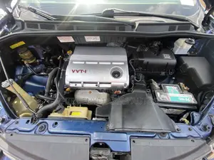 Toyota Sienna 2005 Blue