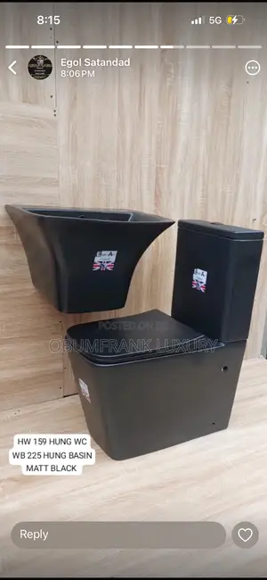 England Exclusive W C Black With Short Stand