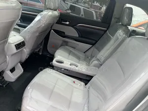 Toyota Highlander Limited Platinum V6 4x4 (3.5L 6cyl 6A) 2016 White