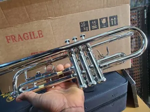 Yamaha Trumpet  Silver