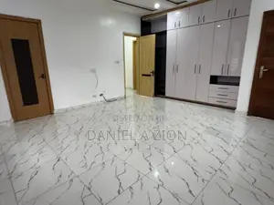 5bdrm Duplex in Bera Estate, Off for rent