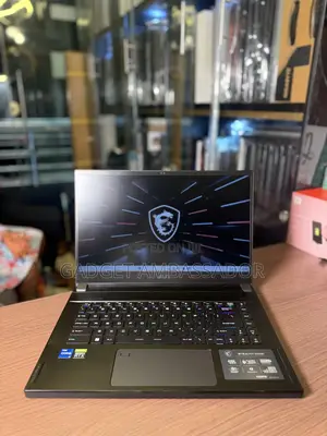 Laptop MSI Stealth GS77 32GB Intel Core i7 SSD 512GB