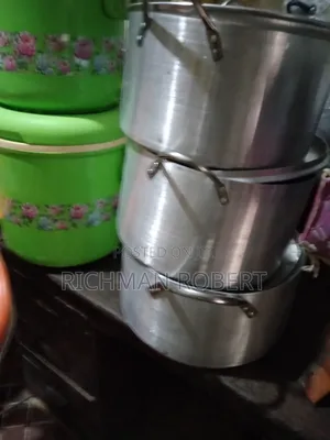 Set 3 Set of Tower Pot