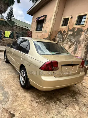 Honda Civic Sedan LX Automatic 2005 Gold