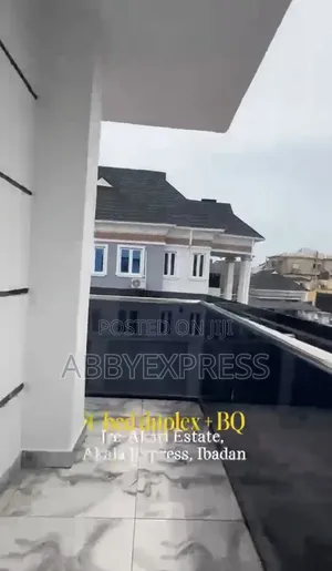 4bdrm Duplex in Ibadan for sale