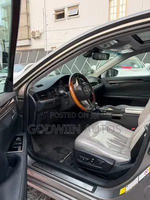 Lexus ES 350 FWD 2016 Brown