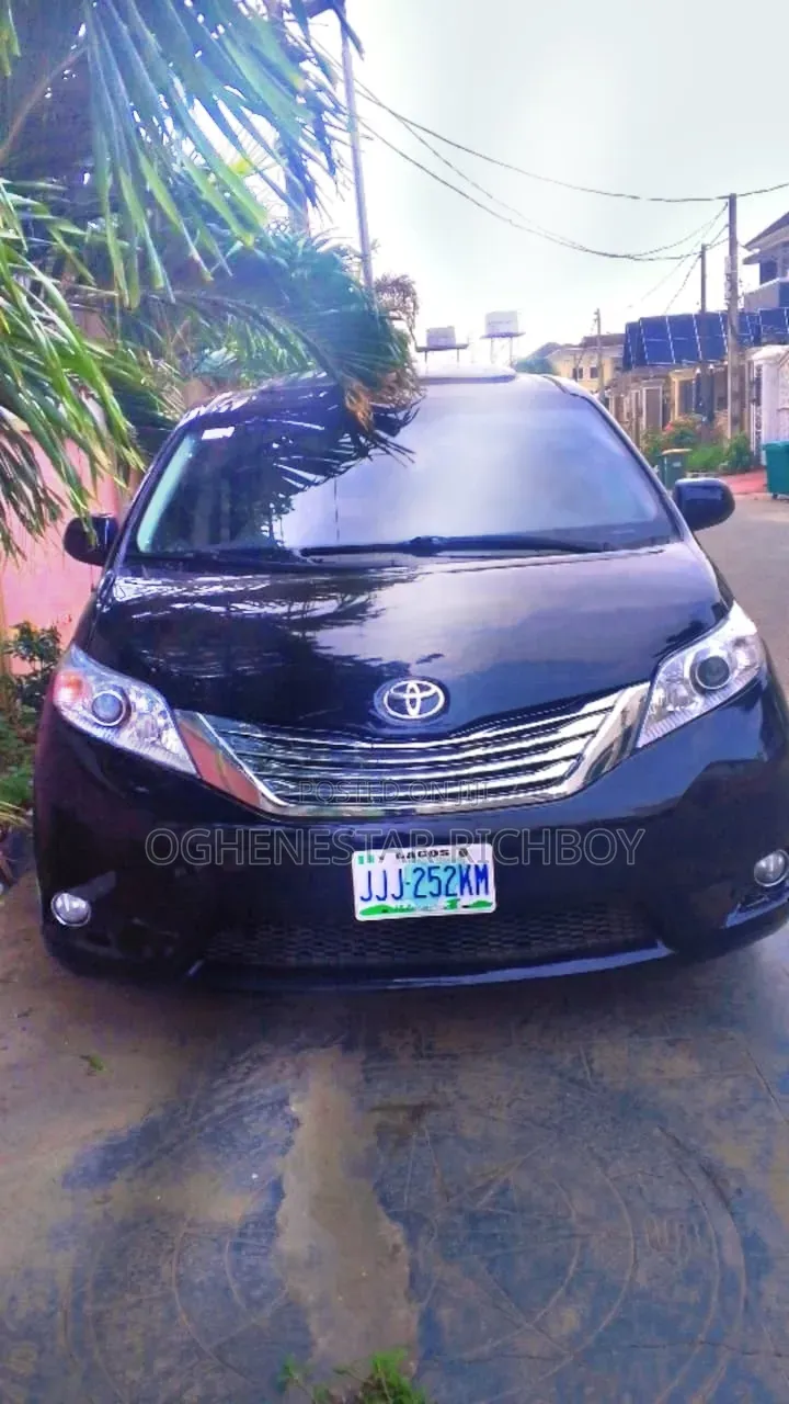 Executive Sienna for Rent
