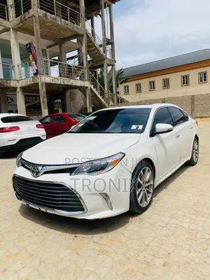 Toyota Avalon XLE Touring 4dr Sedan (3.5L 6cyl 6A) 2015 White