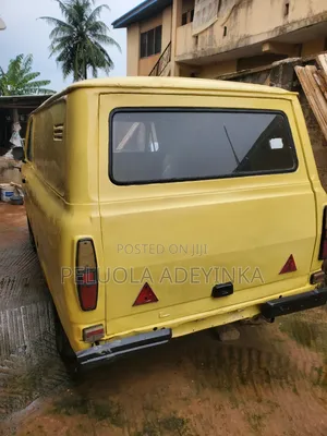 Ford Transit 1984 Yellow
